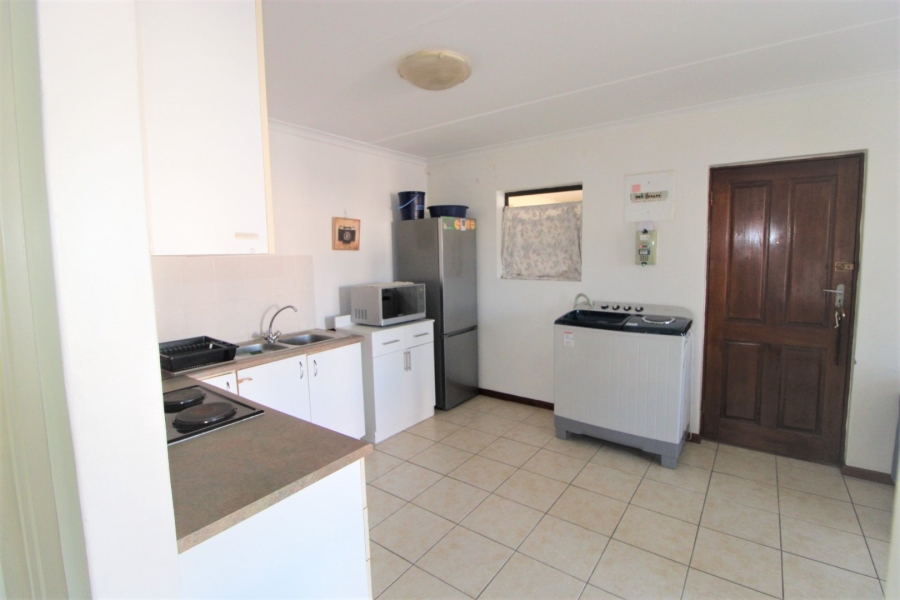 1 Bedroom Property for Sale in Guldenland Western Cape